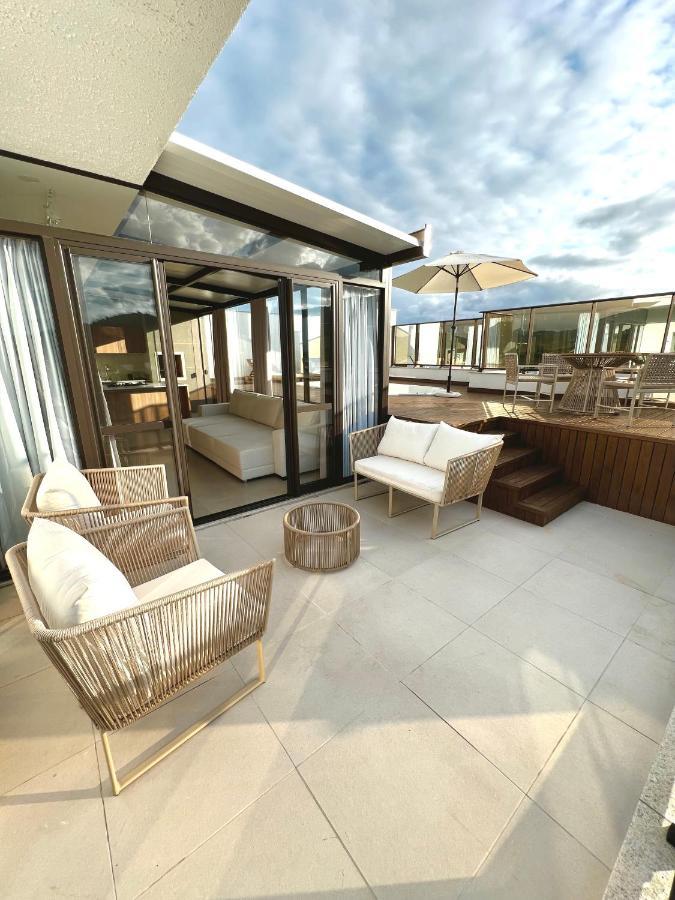 Cobertura Velejar Em Condominio Clube - Com Area De Lazer Governador Celso Ramos Exteriör bild
